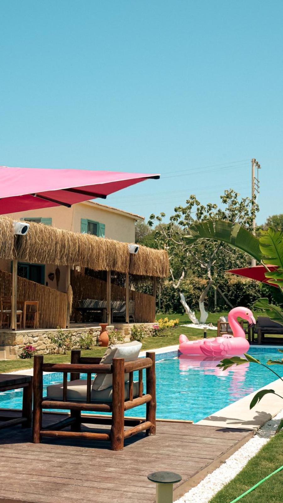 Ride And Stay Çeşme Exterior foto