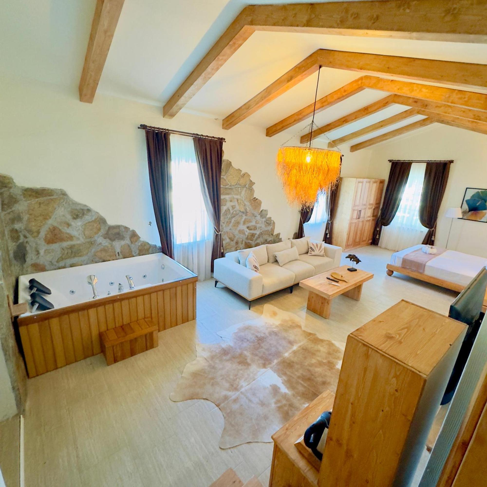Ride And Stay Çeşme Exterior foto